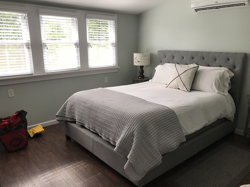Guest room in Smith House B&B, Confluence
